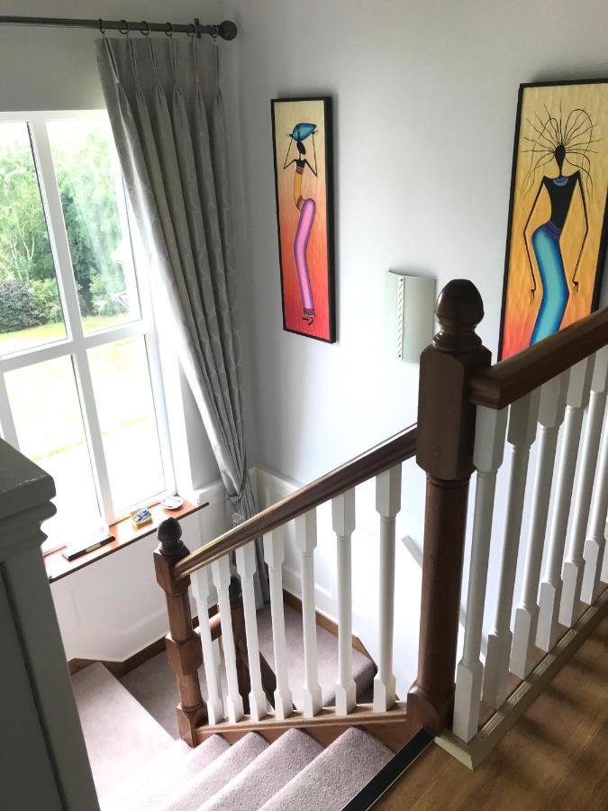 Grove Lodge B&B มันนาฮัน ภายนอก รูปภาพ