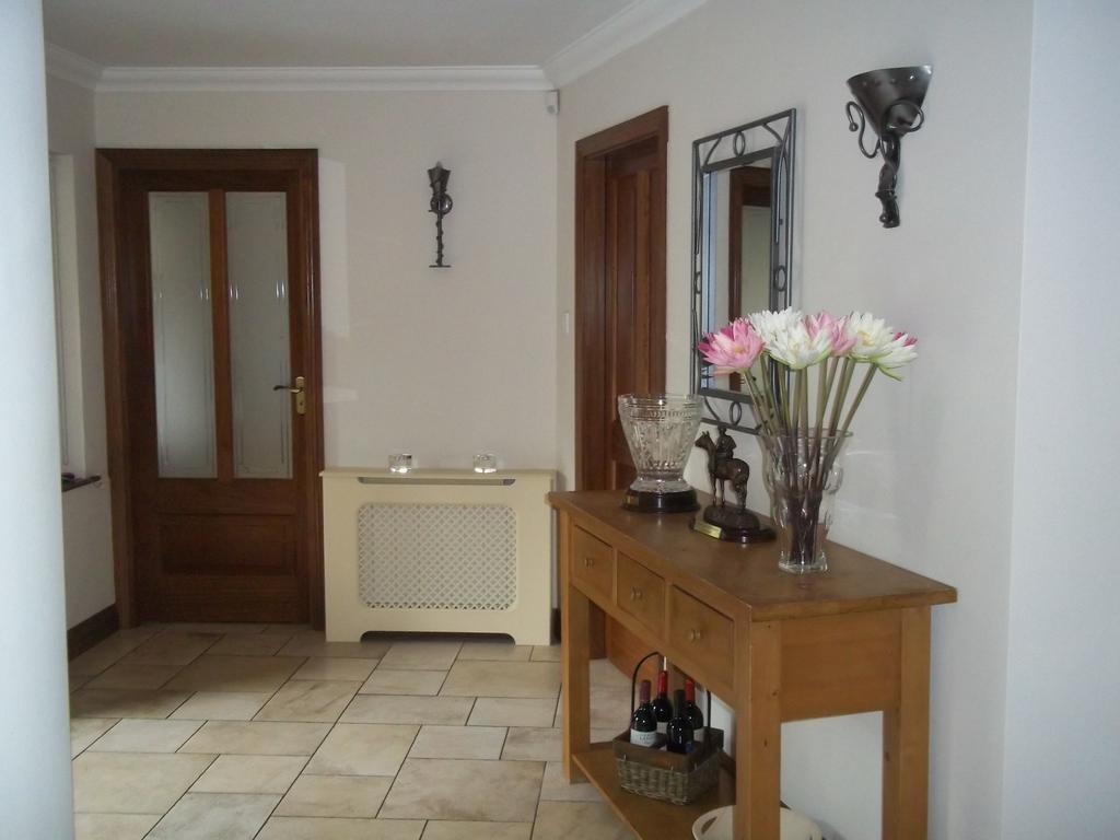Grove Lodge B&B มันนาฮัน ภายนอก รูปภาพ